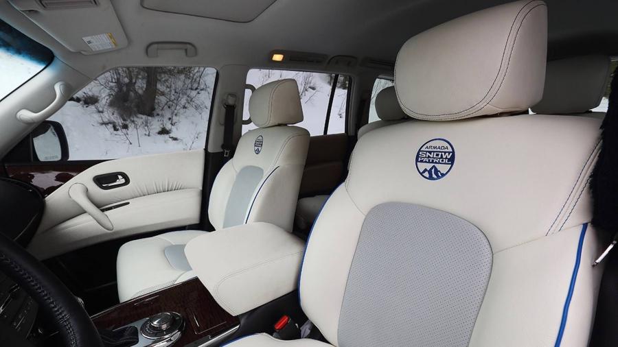 Интерьер Nissan Armada Snow Patrol 2018 года  (фото 22 из 23)